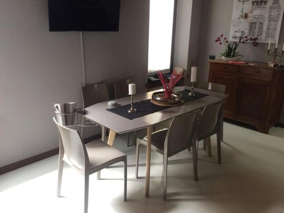 ***Penthouse 4 Min To Arena Inside Fortress Wall ! เวโรนา ภายนอก รูปภาพ